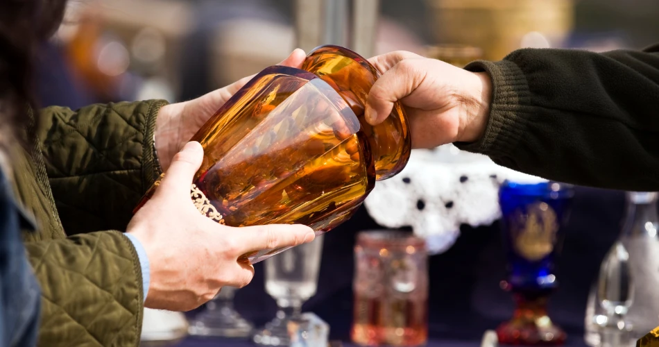 Weekend Flea Markets for Treasure Hunters